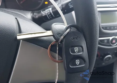 2013 Hyundai Accent Gs из США, поврежденный, VIN KMHCT5AE8DU132512